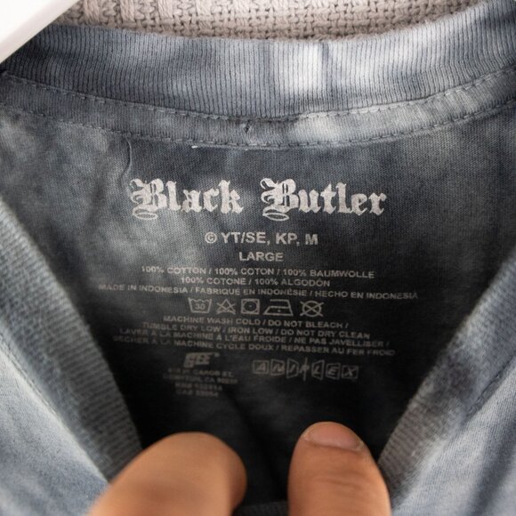 Black Butler Tie Dye Sebastian Wings Tee Large - Picture 4 of 8